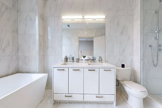 Additional image 20 of 458 Richmond St Unit 1702