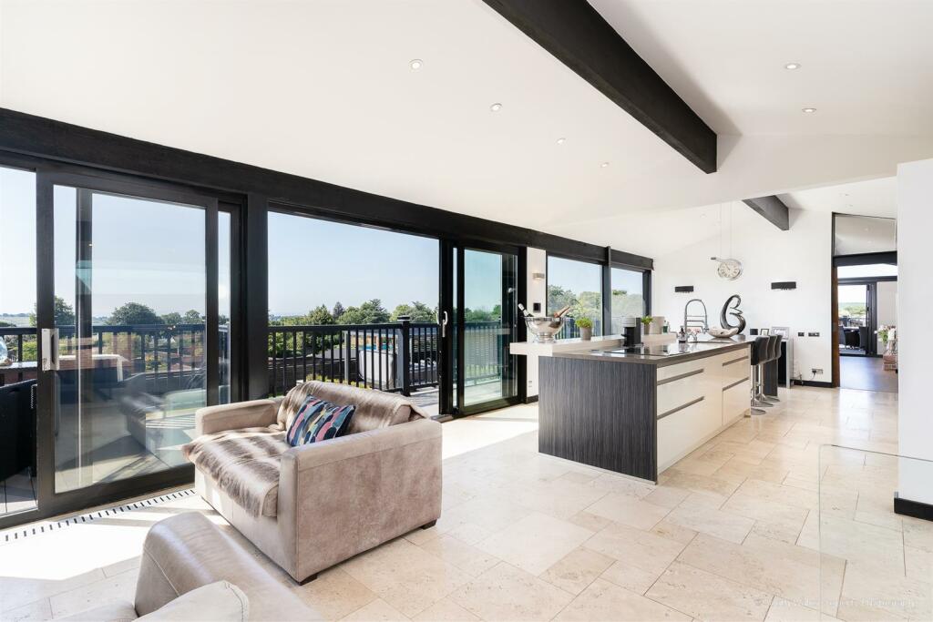 Additional image 28 of The Old Orchard, 7 Merevale, Dinas Powys, CF64 4HS