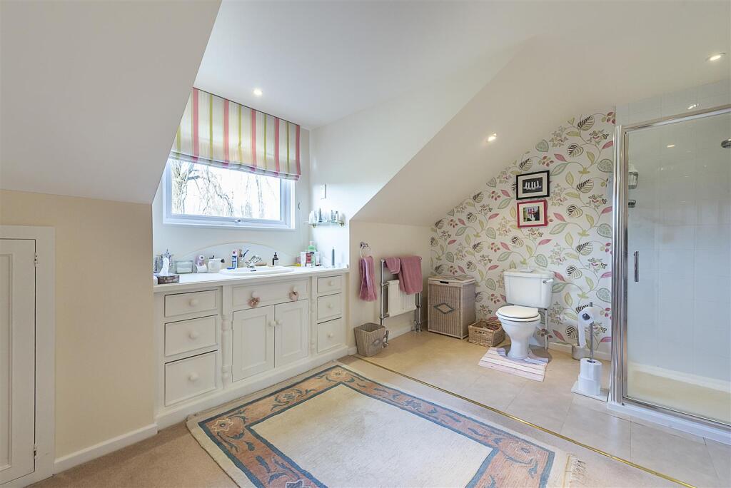 Additional image 10 of Oakfield Road, Harpenden