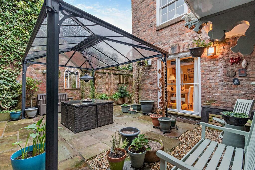 Additional image 18 of Town House, Lower Bridge Street, Chester