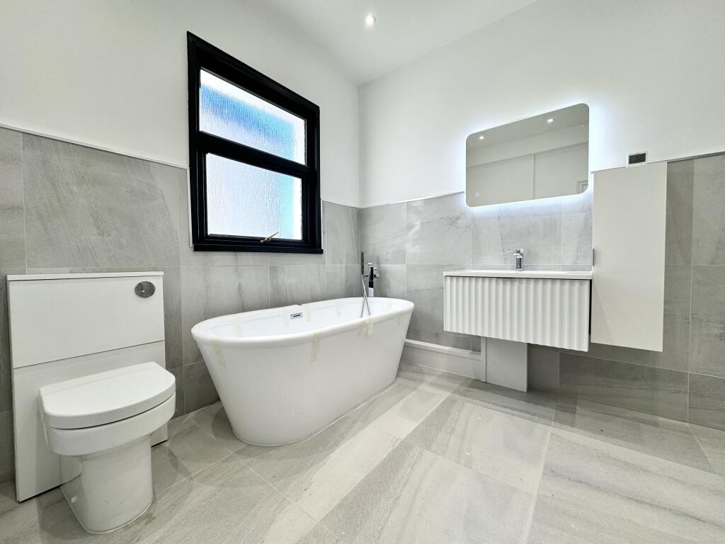 Additional image 14 of Broncynon Terrace, Aberdare, South Glamorgan
