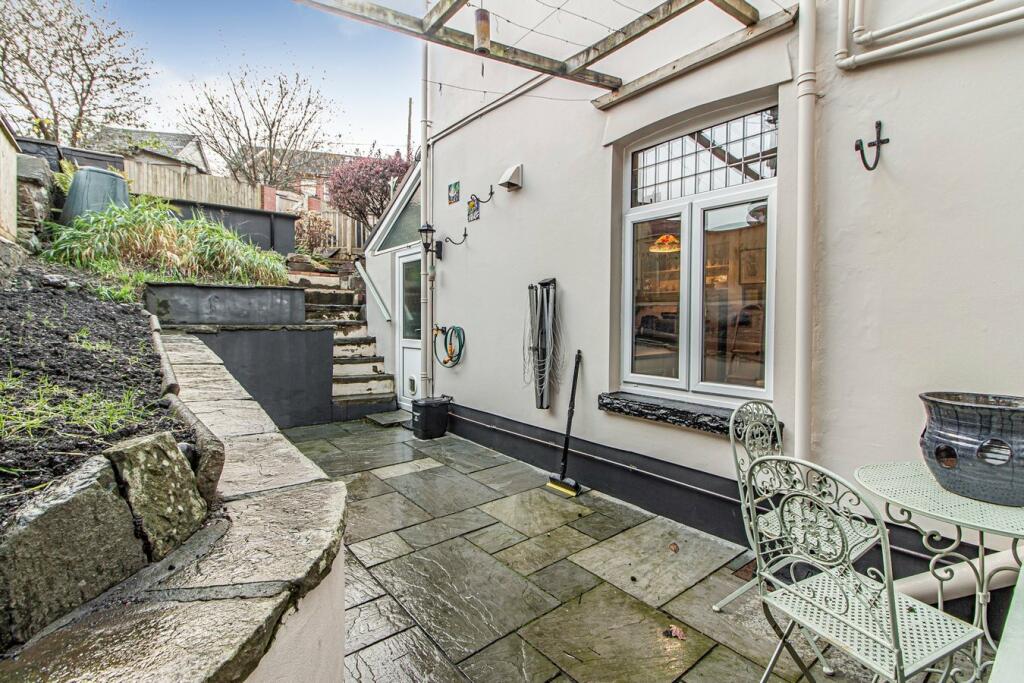 Additional image 26 of Lanelay Crescent, Pontypridd, CF37