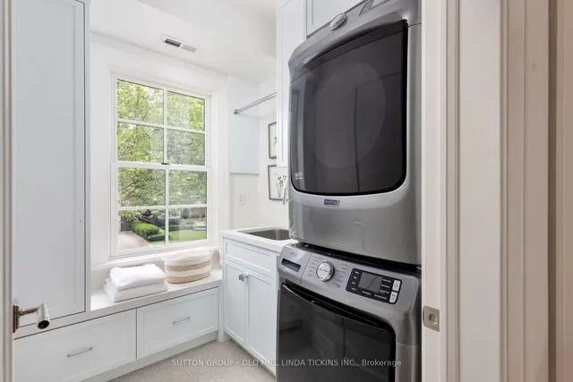 Additional image 32 of 88 Willingdon Blvd