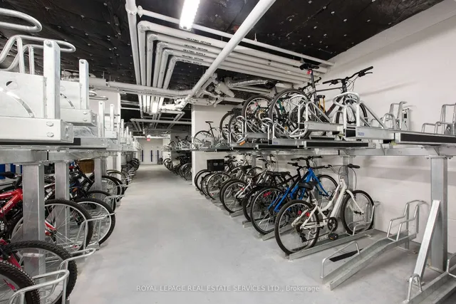 Additional image 35 of 1830 Bloor St Unit 1105