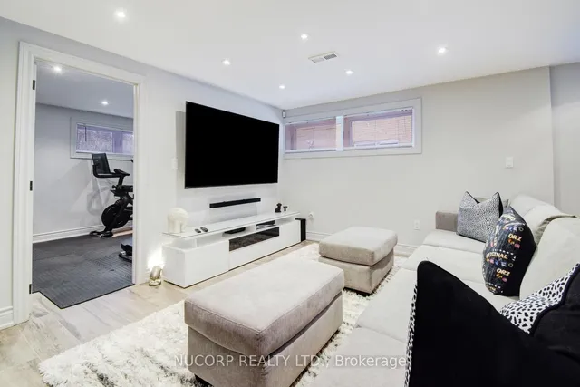 Additional image 23 of 7 Bayshill Dr