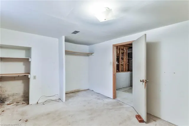 Additional image 36 of 15 Queensbury Dr