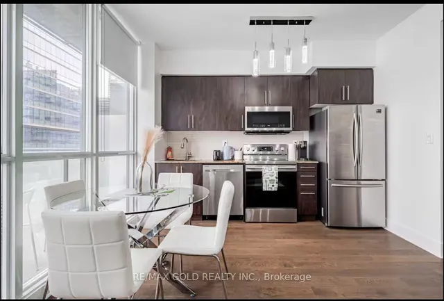 Additional image 14 of 55 Bremner Blvd Unit 2811