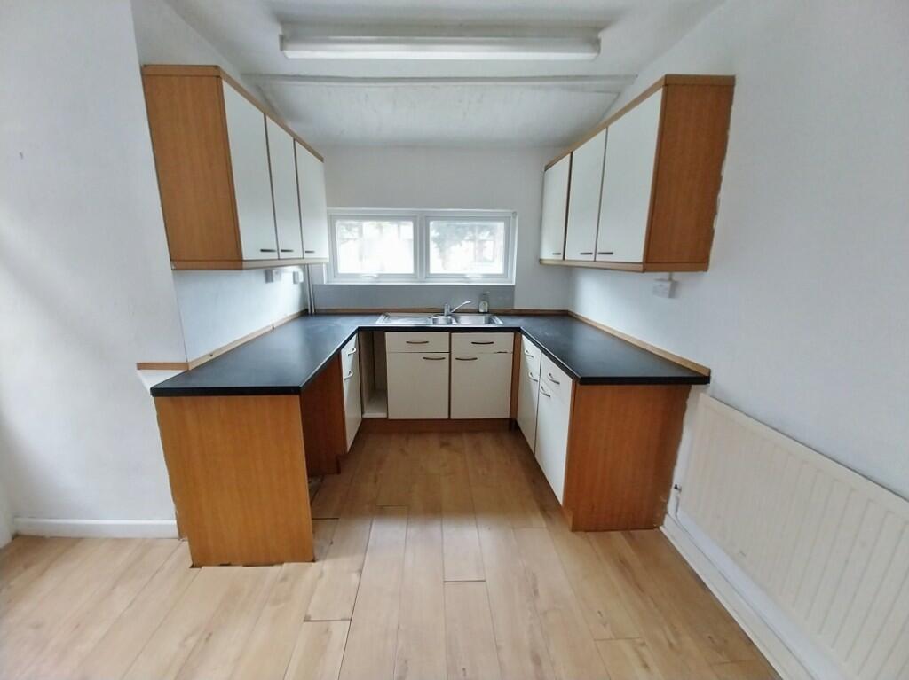 Additional image 9 of Highfield Avenue, Porthcawl, South Glamorgan, Bridgend (County of), CF36