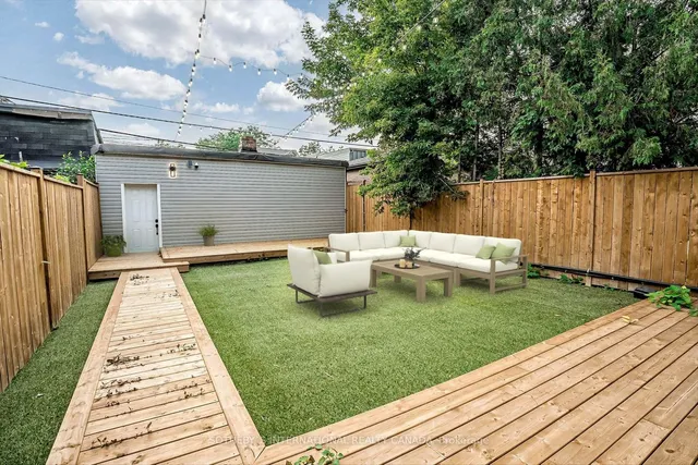 Additional image 31 of 290 Bathurst St