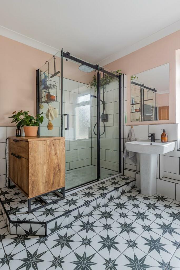 Additional image 16 of High Street, Penarth