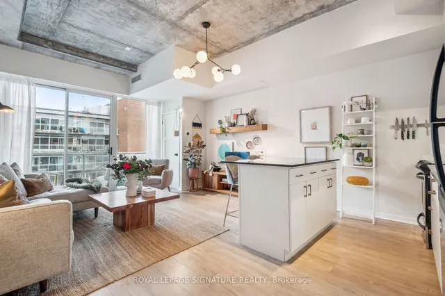 Additional image 14 of 201 Carlaw Ave Unit 702