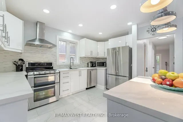 Additional image 10 of 12 Gordon Park Dr