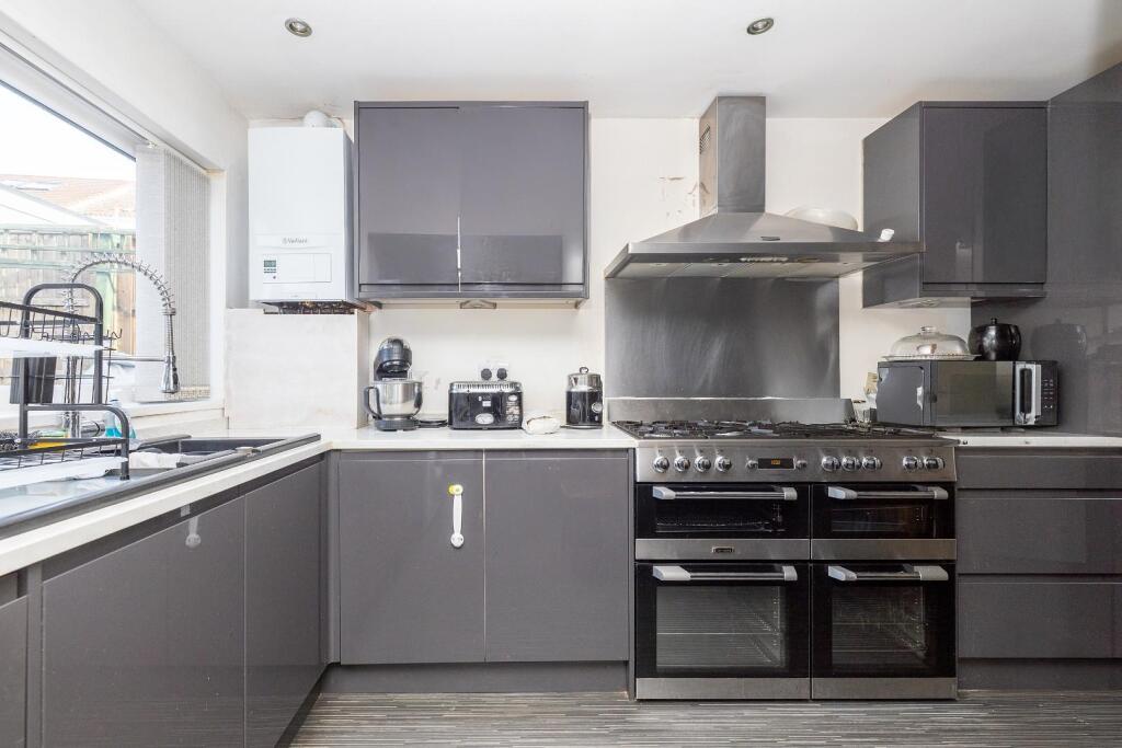 Additional image 8 of Bell Hill Road, St George