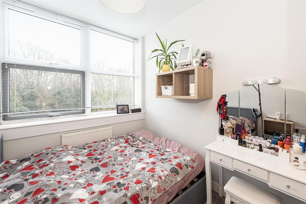 Additional image 9 of Woodland Court, Soothouse Spring, ST ALBANS