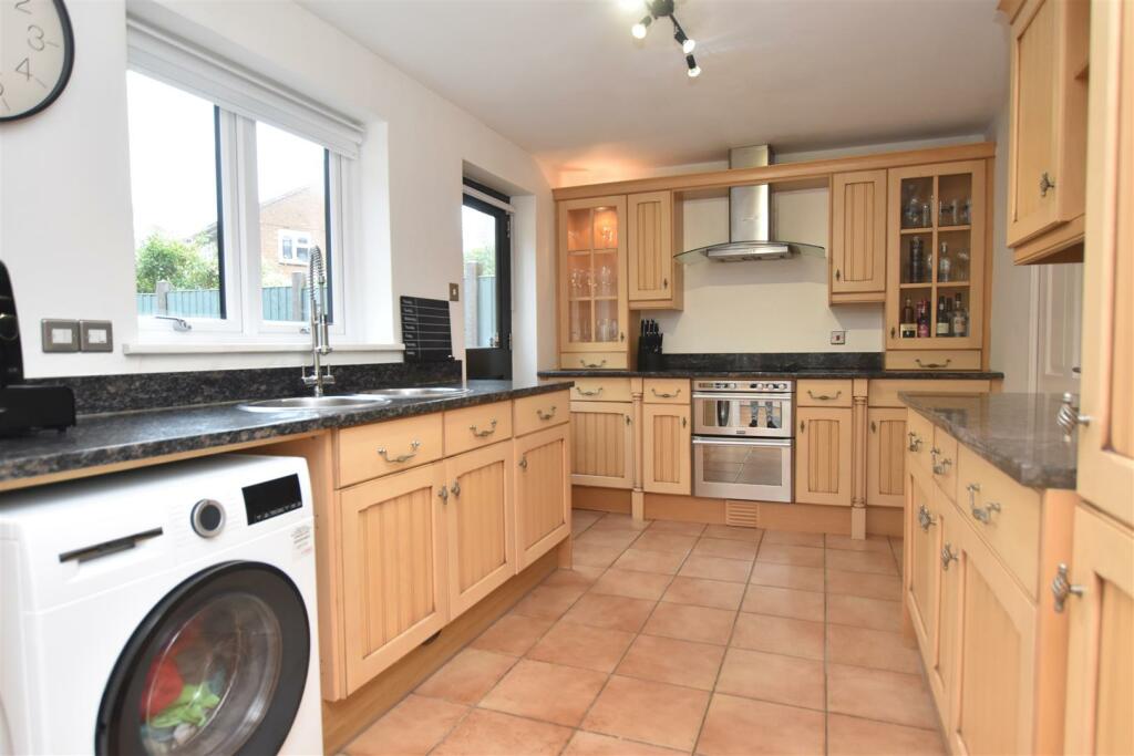 Additional image 8 of Pulford Court, Pulford, Chester