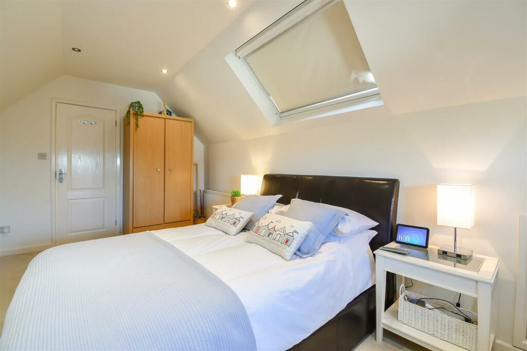 Additional image 32 of Highlight Lane, Barry