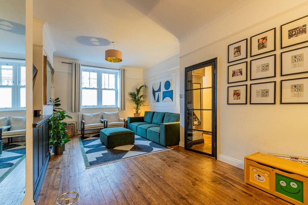 Additional image 4 of High Street, Penarth