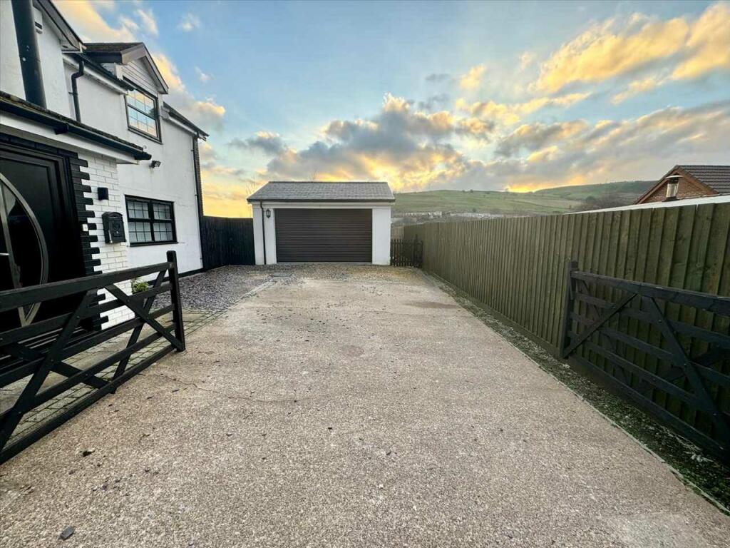 Additional image 33 of New House, Rear Of 59 Edmondstown Road, Tonypandy