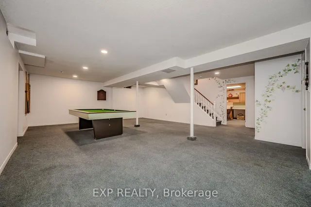 Additional image 20 of 705 Robertson Cres