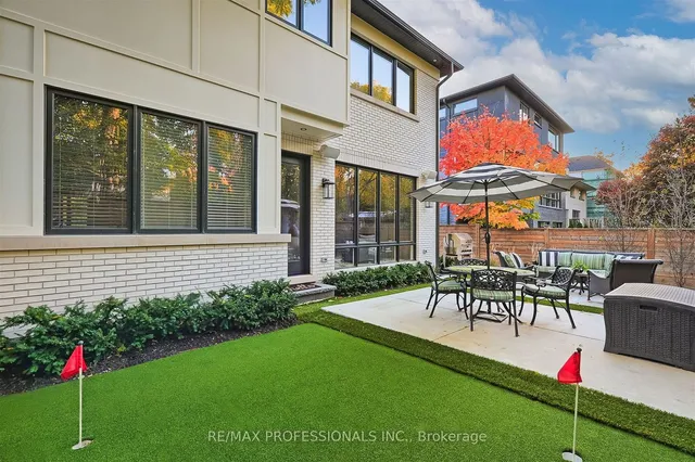 Additional image 33 of 10 Shand Ave