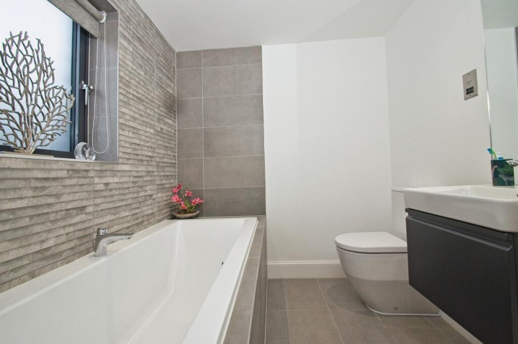Additional image 19 of Craig Yr Eos Avenue, Ogmore-By-Sea, Vale Of Glamorgan