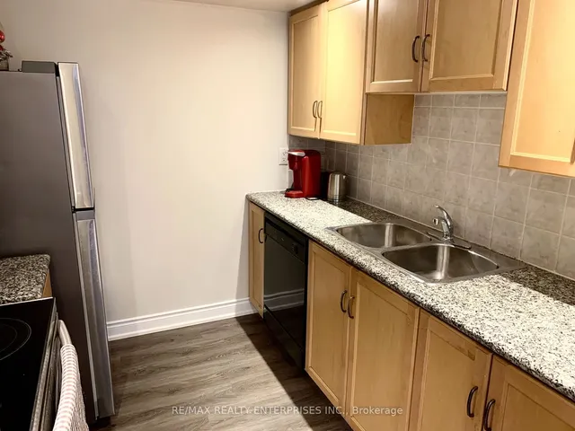 Additional image 11 of 250 Wellington St Unit 1435