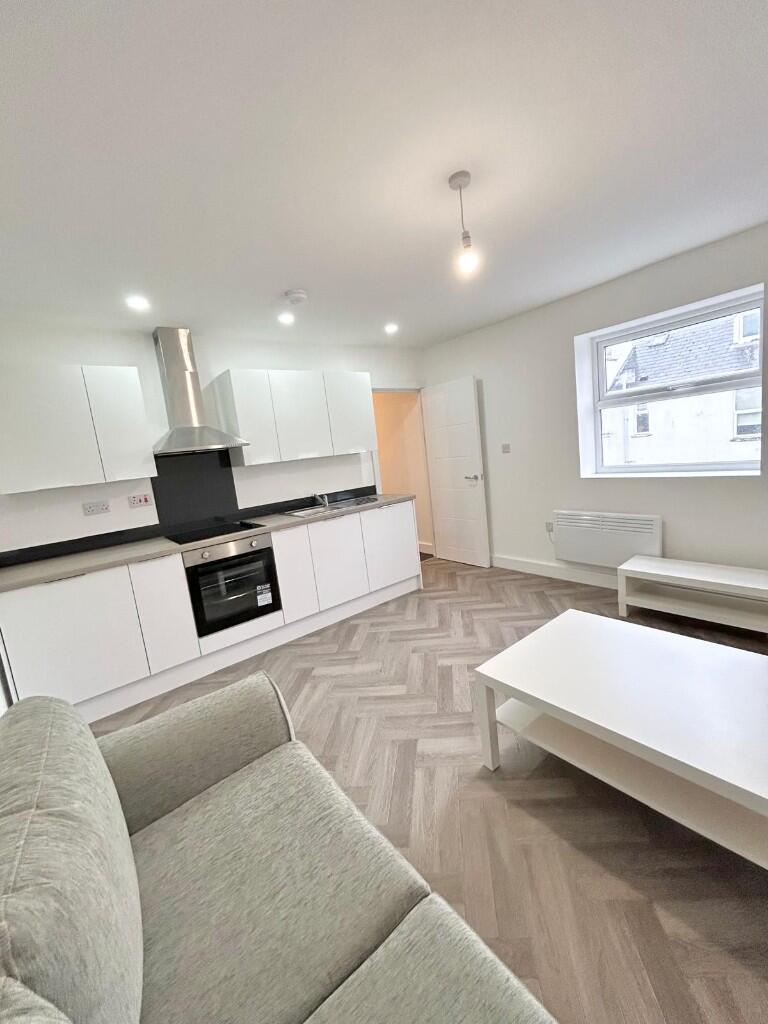 Claude Road, Cardiff(City), CF24