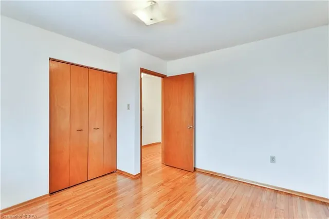 Additional image 25 of 15 Queensbury Dr