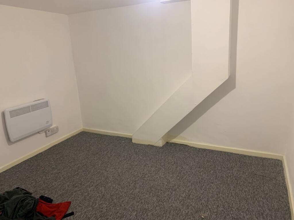 Additional image 15 of Flat 1 East Court, 171 East Road, Tylerstown, Ferndale, Mid Glamorgan, CF43 3BU
