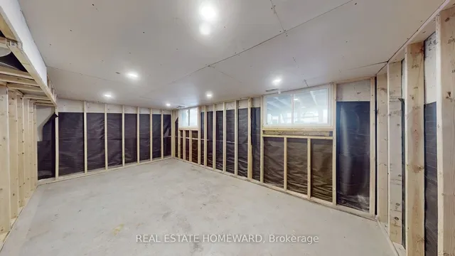 Additional image 31 of 726 Eglinton Ave