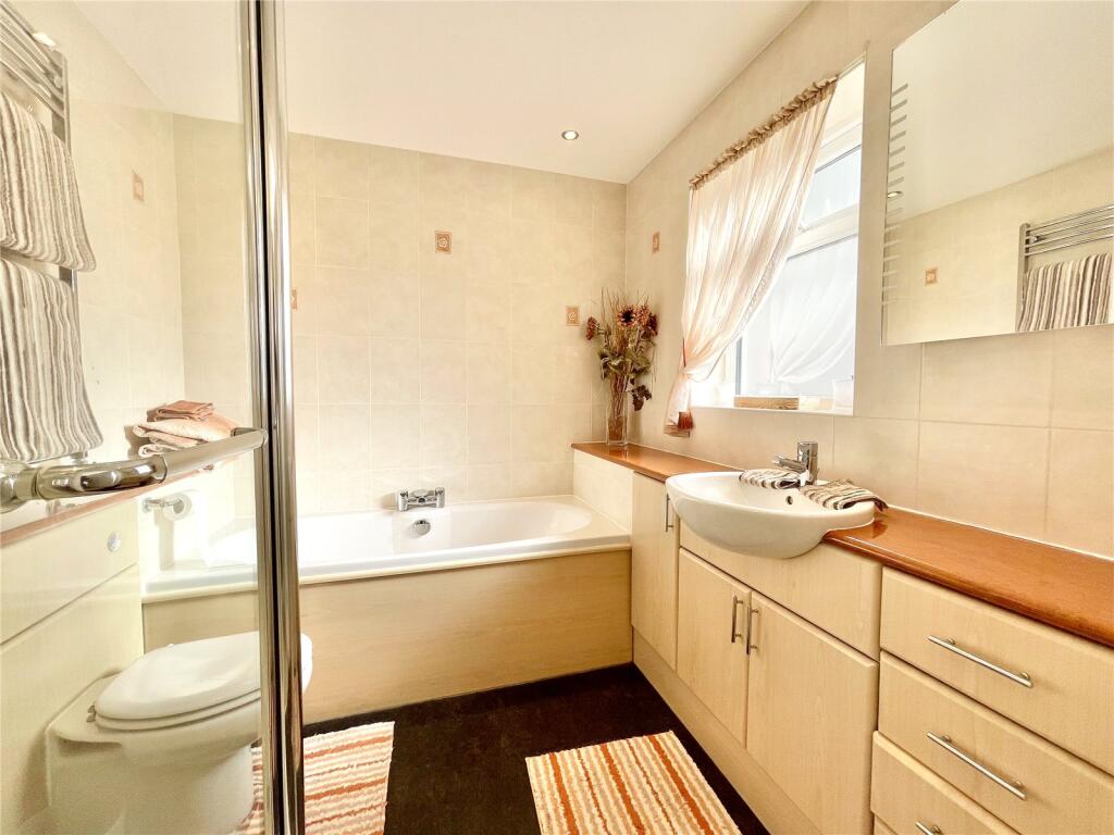 Additional image 10 of Glengarry Way, Friars Cliff, Christchurch, Dorset, BH23