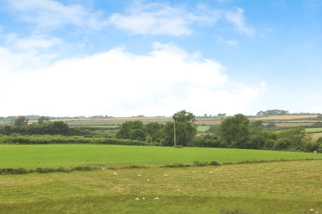 Additional image 13 of Rhodfa'r Hurricane, St. Athan, Barry