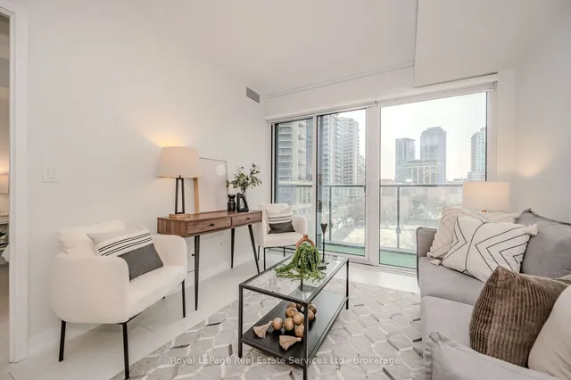 Additional image 5 of 19 Western Battery Rd Unit 310