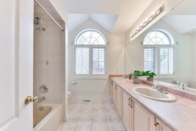 Additional image 32 of 4323 Clubview Dr