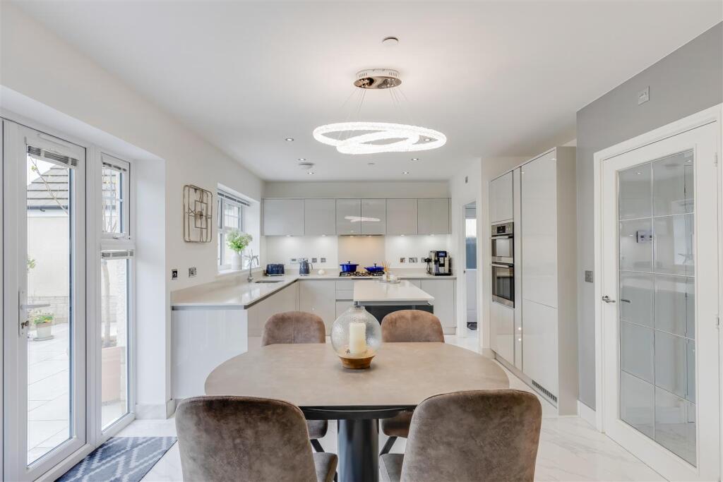 Additional image 9 of Thomas Clarke Road, Cowbridge, Vale Of Glamorgan, CF71 7FT