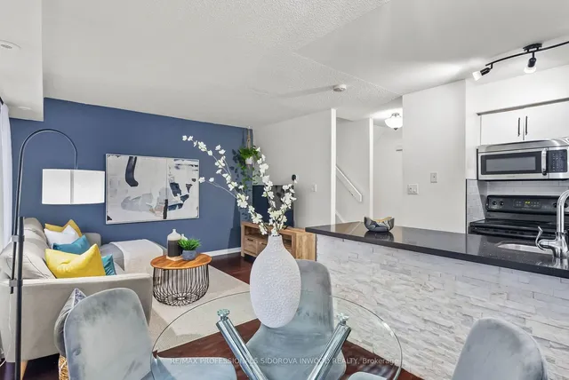 Additional image 13 of 22 Western Battery Rd Unit 106