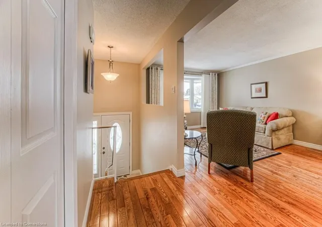 Additional image 7 of 94 Nipigon St