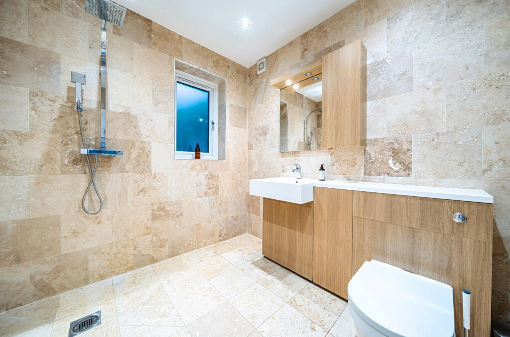 Additional image 20 of Southborough Road, Bromley, BR1
