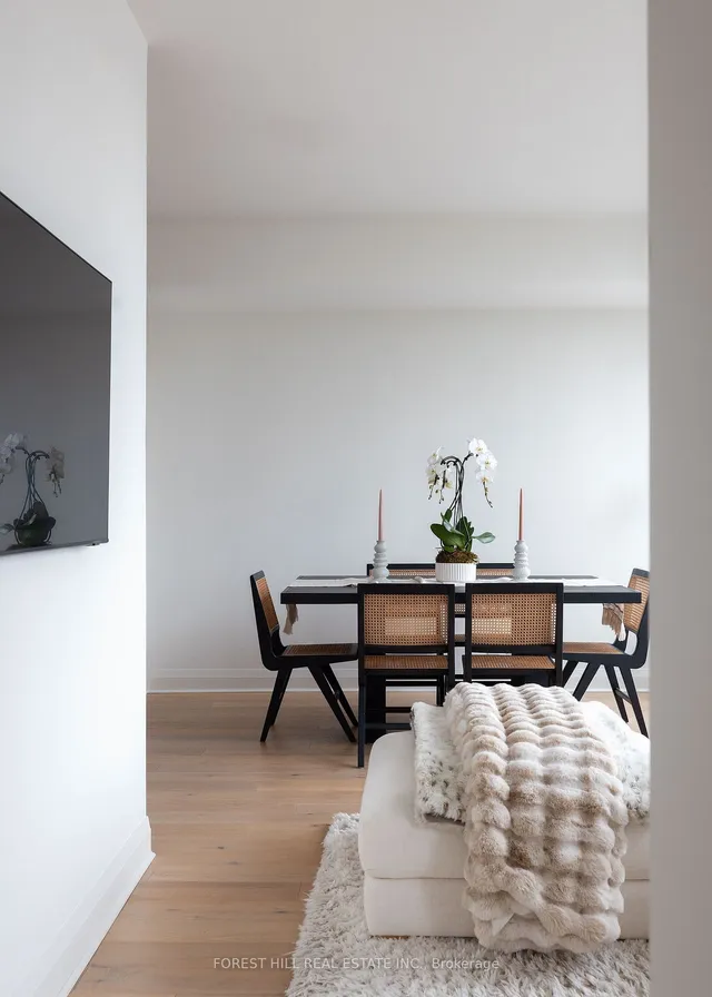 Additional image 19 of 151 Avenue Rd Unit 510