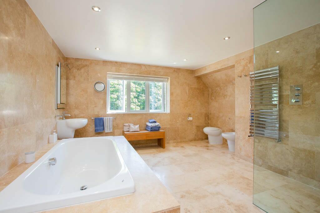 Additional image 33 of Kings Drive, CH48