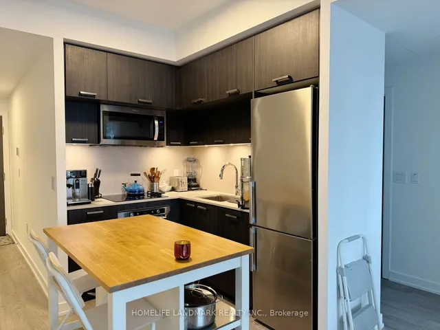 Additional image 3 of 50 Mccaul St Unit 1101