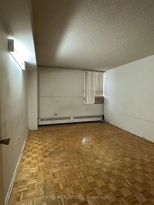 Additional image 16 of 25 Sunrise Ave Unit 403