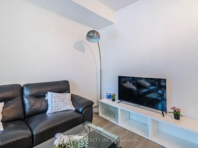 Additional image 19 of 250 LAWRENCE Ave Unit 315