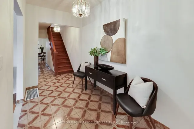 Additional image 3 of 325 Lauder Ave