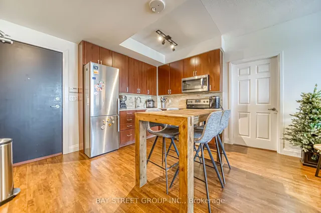 Additional image 19 of 22 East Haven Dr Unit 806