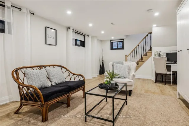 Additional image 23 of 1142 Stanley Dr