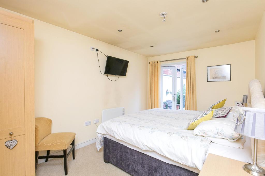 Additional image 19 of Hoole Road, Chester, CH2