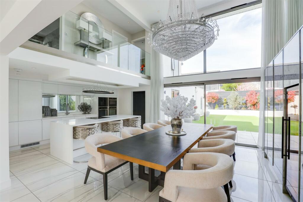 Additional image 4 of Sea View Court, Fontygary Road, Rhoose, Vale of Glamorgan, CF62 3FN