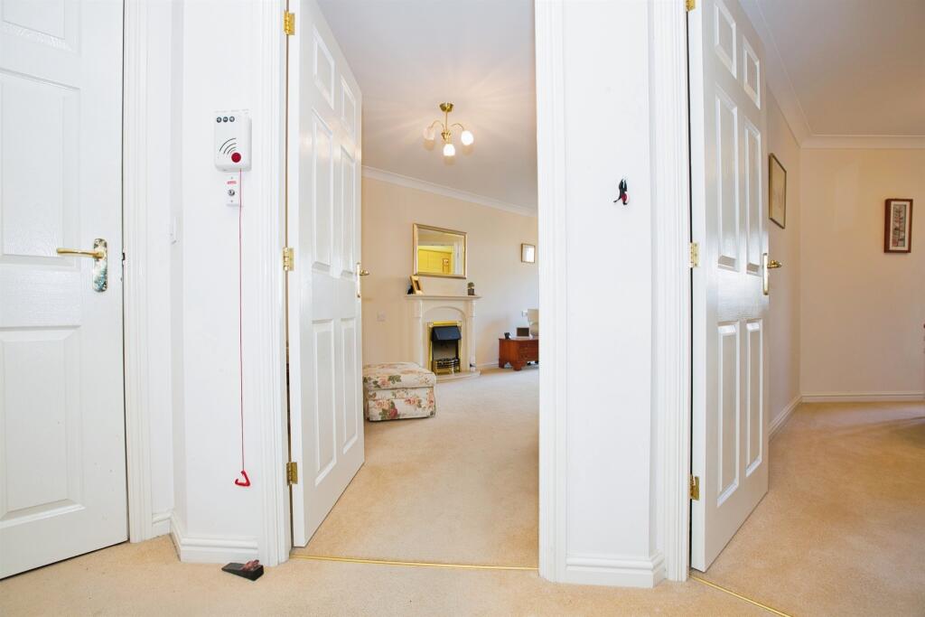 Additional image 4 of Somerton Road, Street