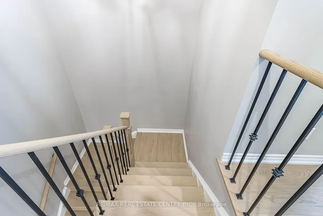 Additional image 13 of 5 Falaise Rd Unit A